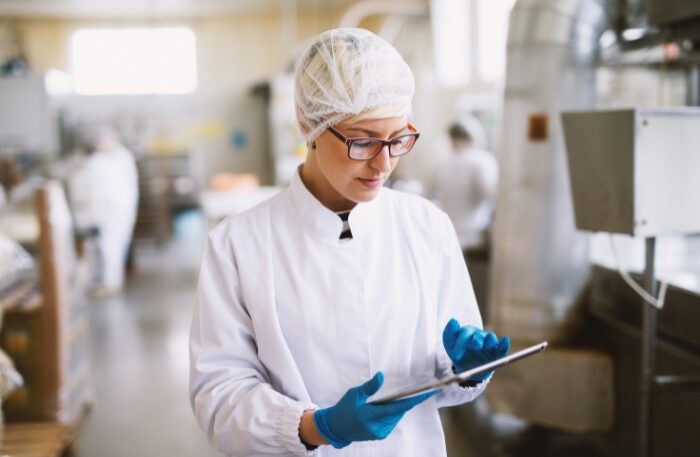 Mengapa human error sering terjadi di produksi makanan