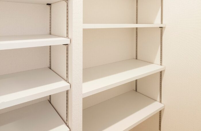 Panel kayu furniture shelving system
