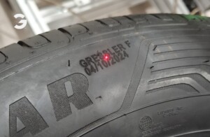 mesin coding laser marking aplikasi material karet ban