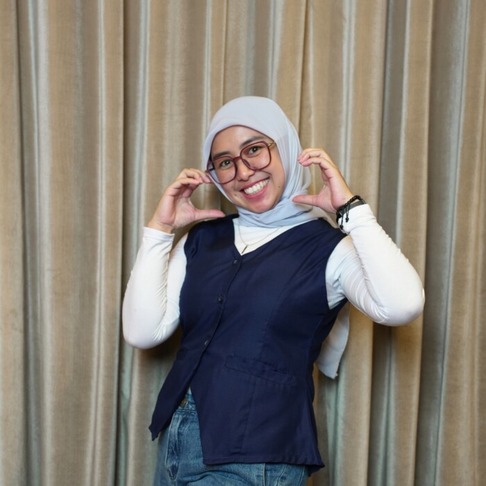 Devi Nurdiani Putri Reviewer