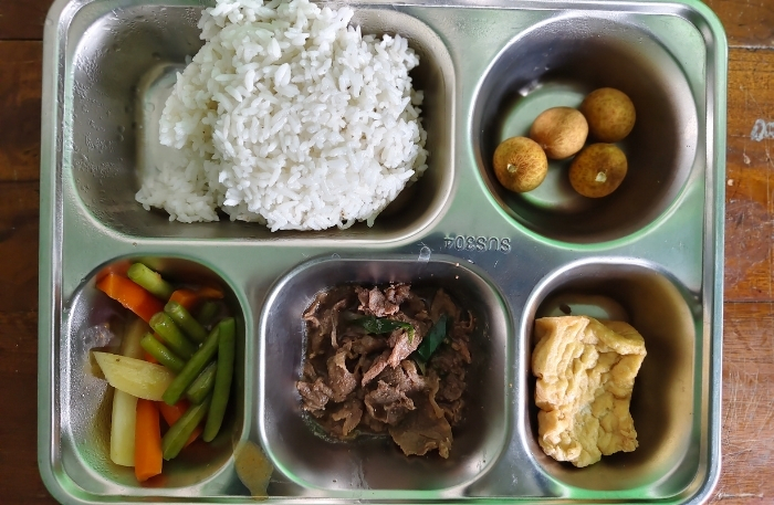MBG makanan bergizi gratis ompreng 